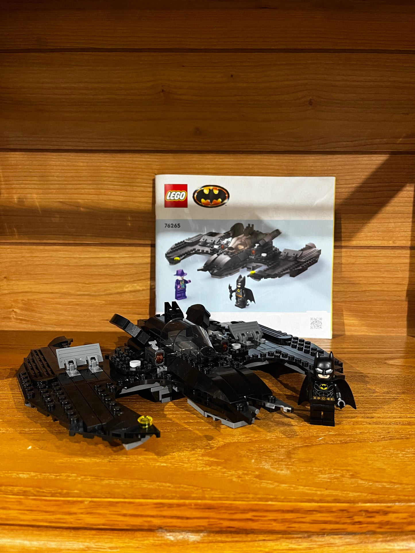 DC Batwing Batman vs. The Joker Pre-Built Lego 76265 set