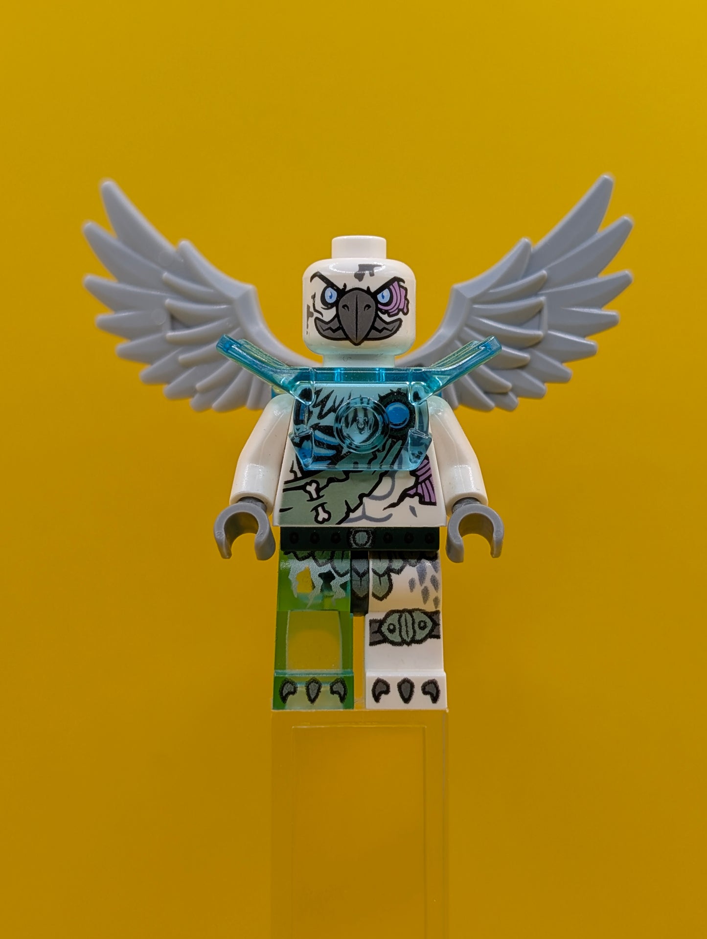 Voom Voom loc107 Trans-Light Blue Armor Legends Of Chima Lego Minifigure