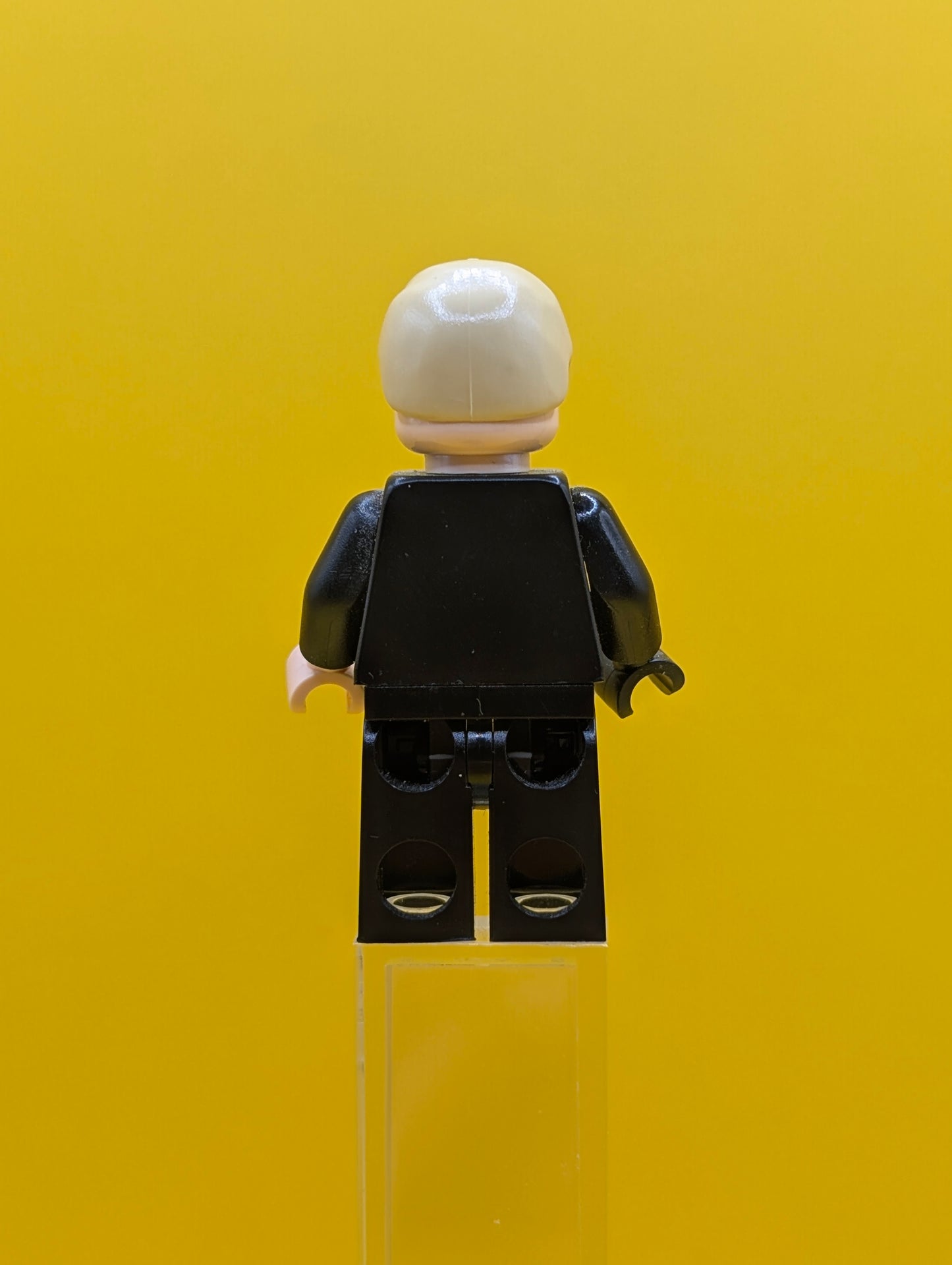 Luke Skywalker sw0083 Light Nougat, Black Tunic Star Wars Lego Minifigure
