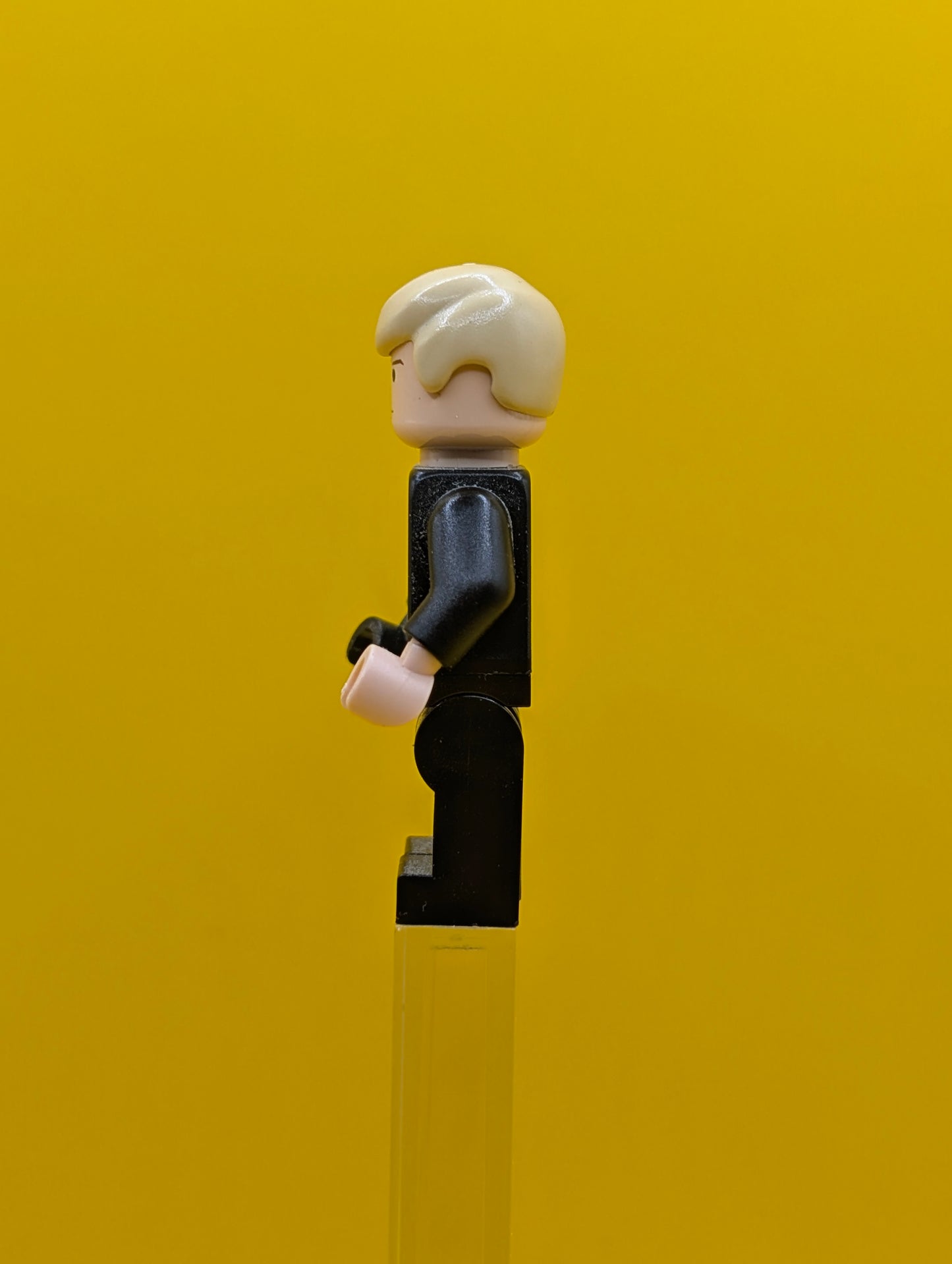 Luke Skywalker sw0083 Light Nougat, Black Tunic Star Wars Lego Minifigure