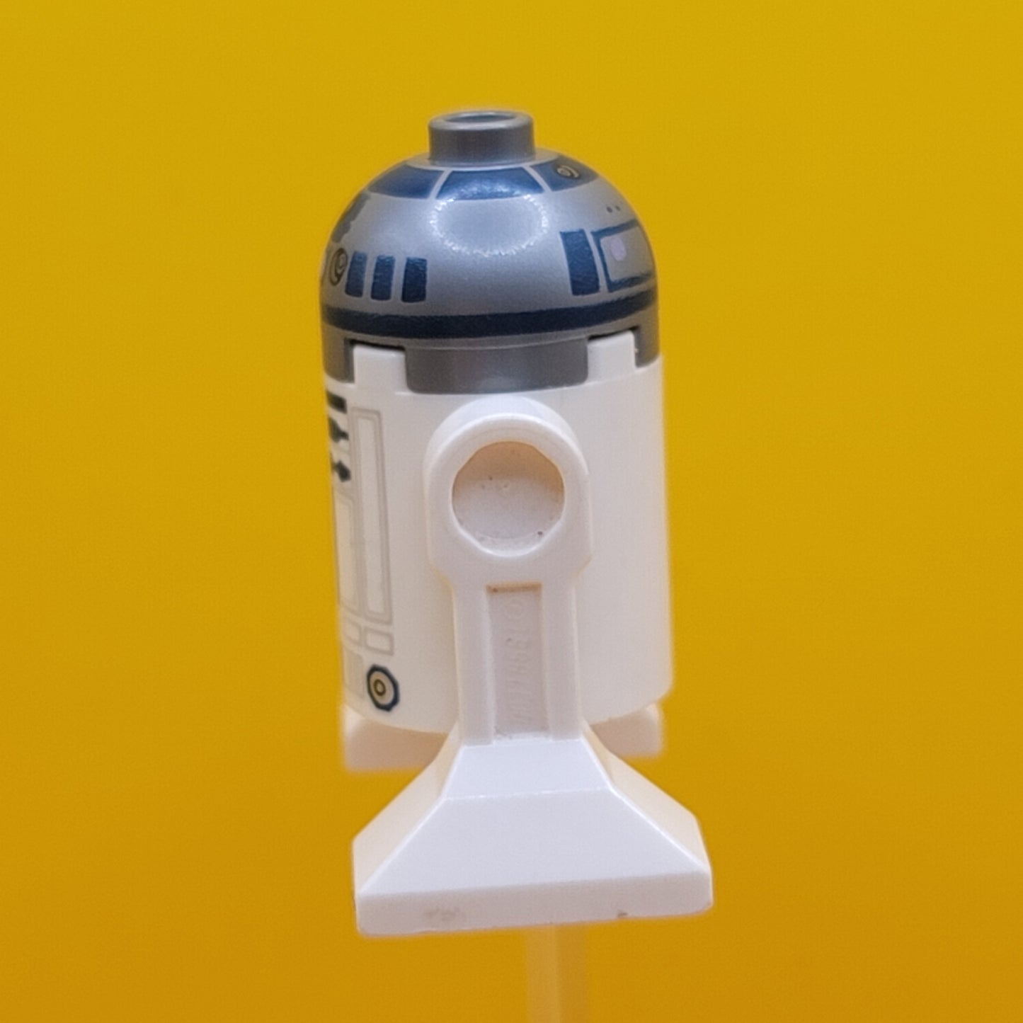 Astromech Droid R2D2 Flat Silver Head Lavender Dots Small Receptor Minifigure Lego sw0527a