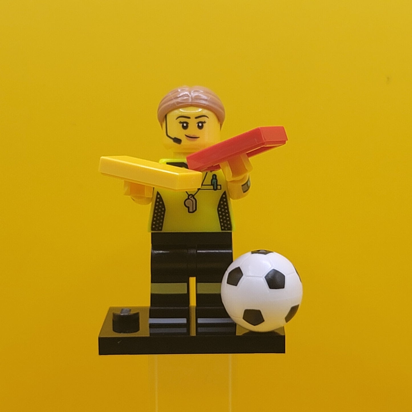 Football Referee col24-1 CMF Series 24 Minifigure Lego (Complete Set, with stand and accessories)
