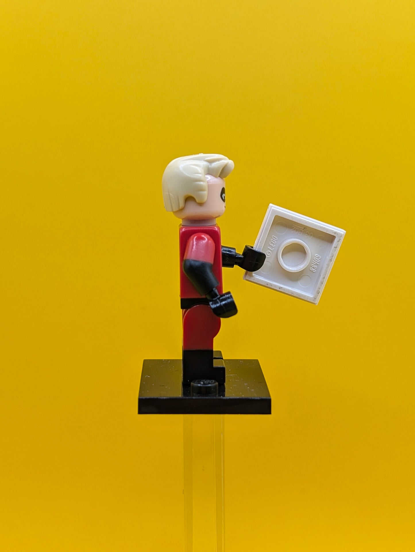 Mr. Incredible coldis-13 Disney Series 1 (Complete Set with Stand and Accessories) Lego Minifigure