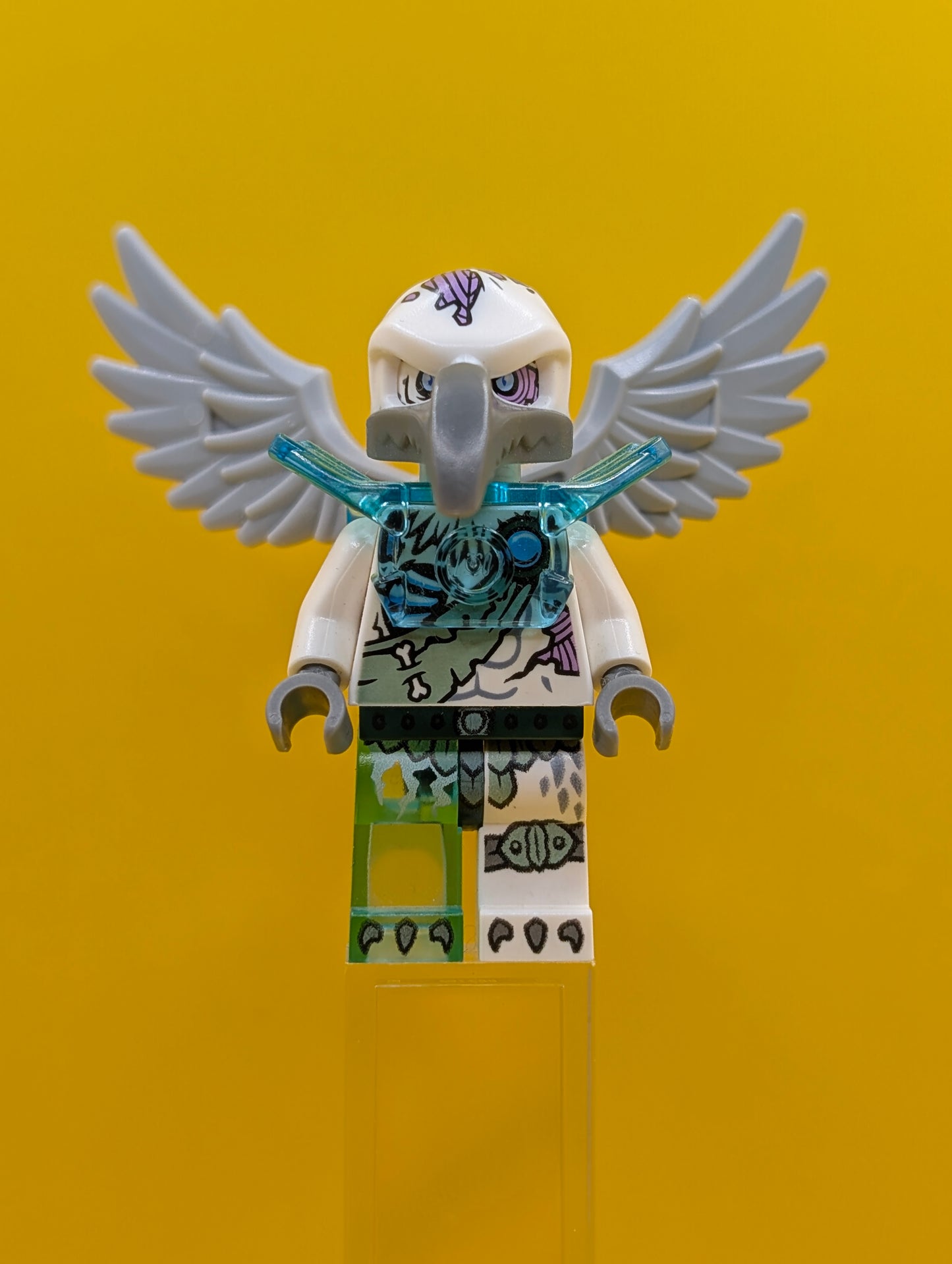 Voom Voom loc107 Trans-Light Blue Armor Legends Of Chima Lego Minifigure