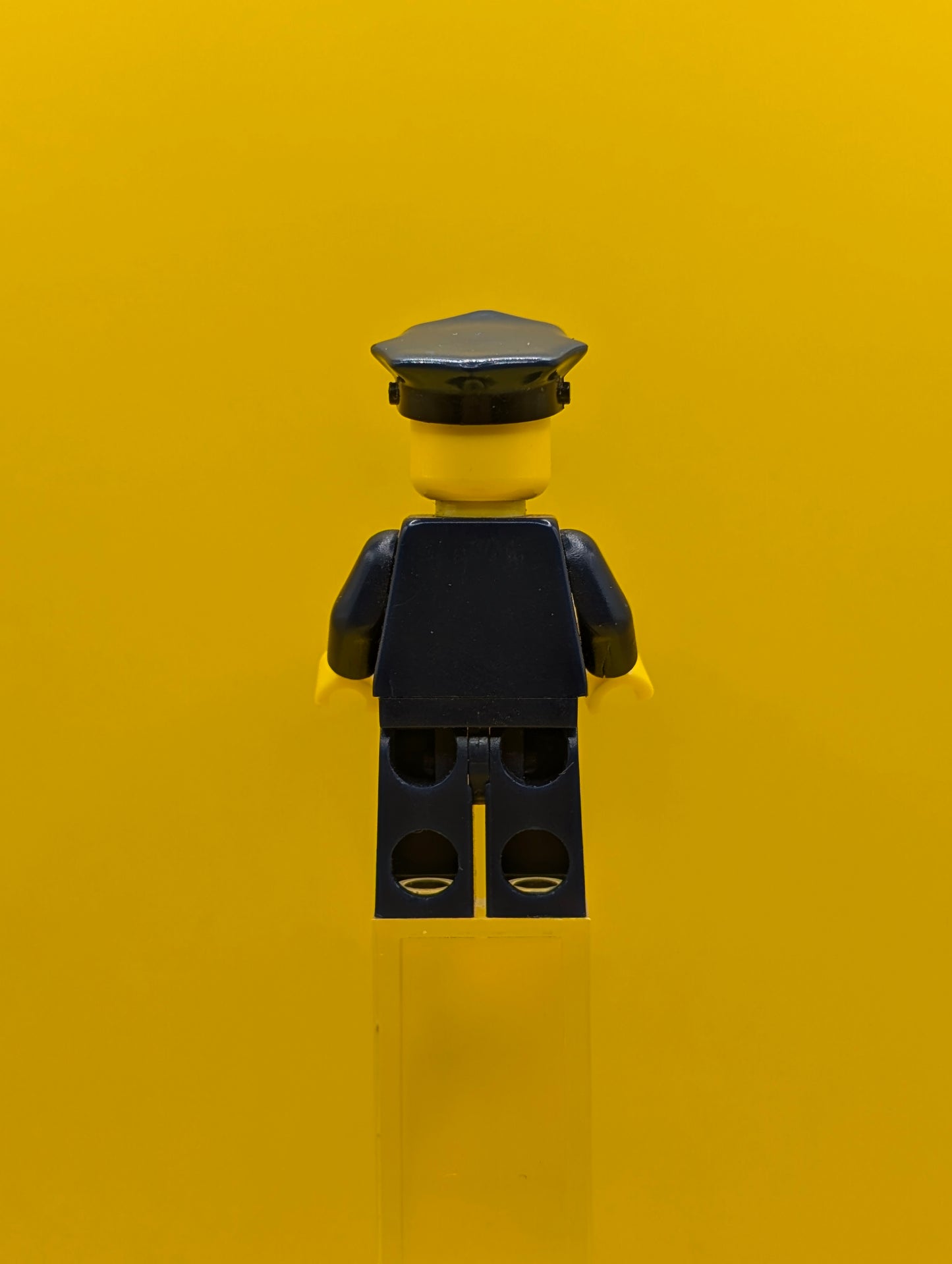 Policeman col134 Series 9 (Minifigure Only without Stand and Accessories) Lego Minifigure