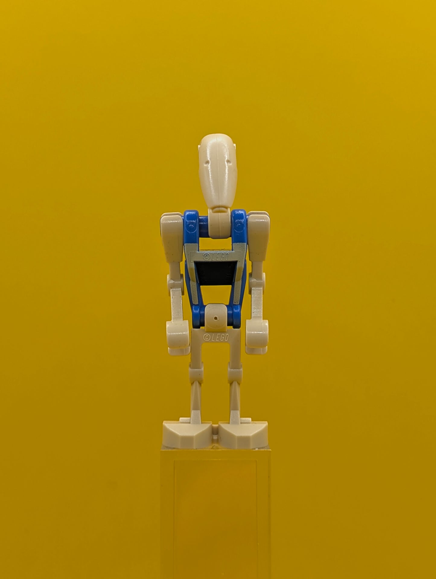 Battle Droid Pilot sw0300 Blue Torso with Tan Insignia, Angled Arms Star Wars Lego Minifigure