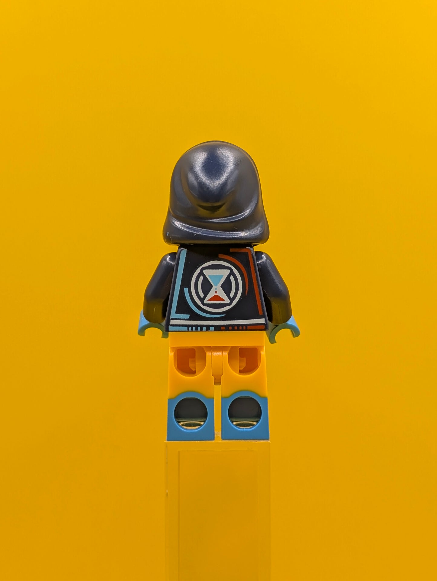 Logan drm060 Dark Blue Hoodie, Bright Light Orange Cap Dreamzzz Lego Minifigure