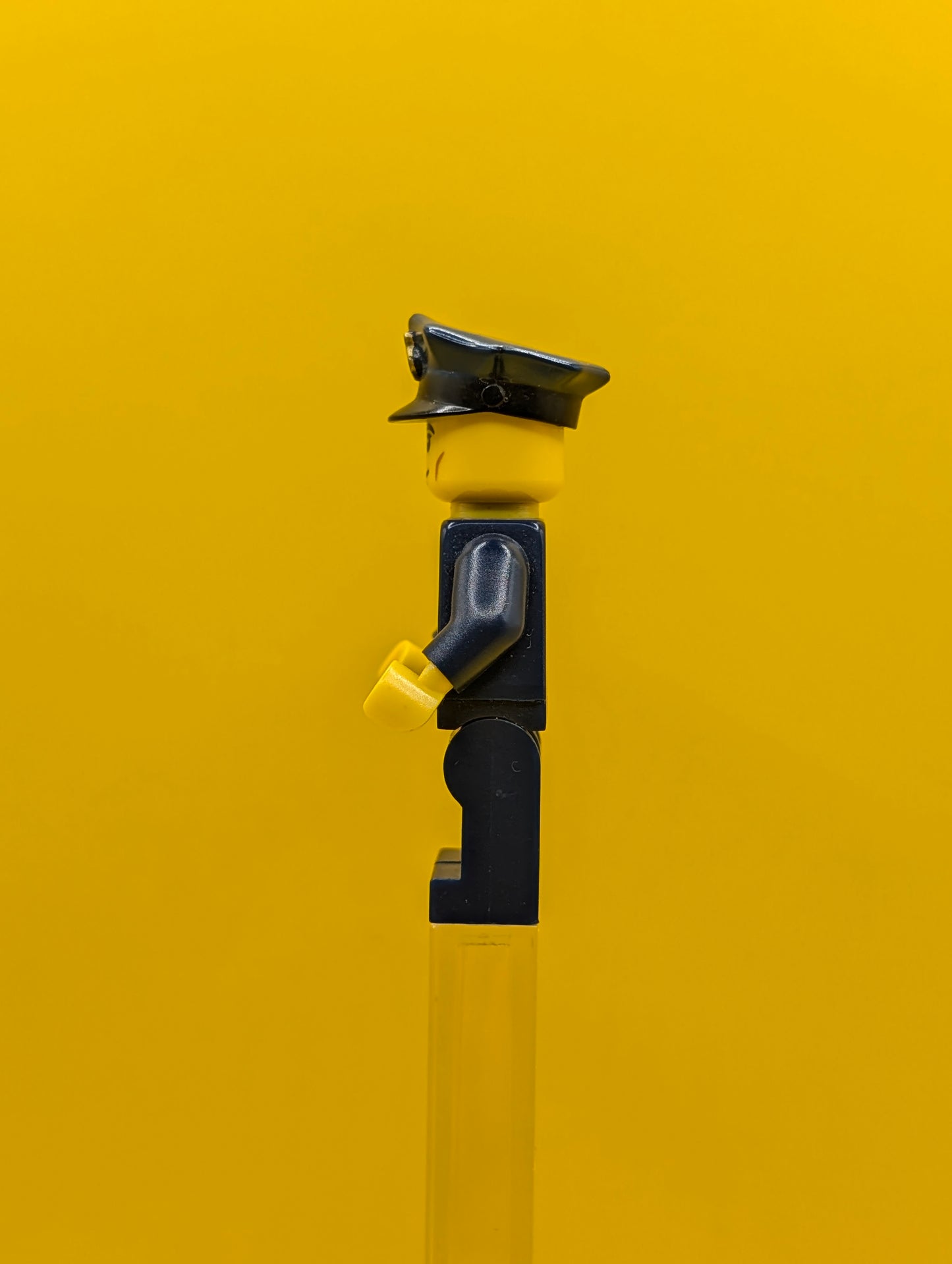 Policeman col134 Series 9 (Minifigure Only without Stand and Accessories) Lego Minifigure