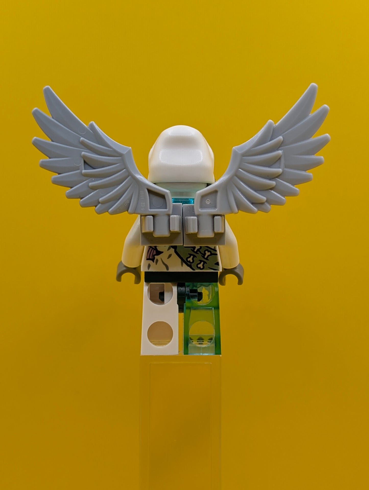 Voom Voom loc107 Trans-Light Blue Armor Legends Of Chima Lego Minifigure