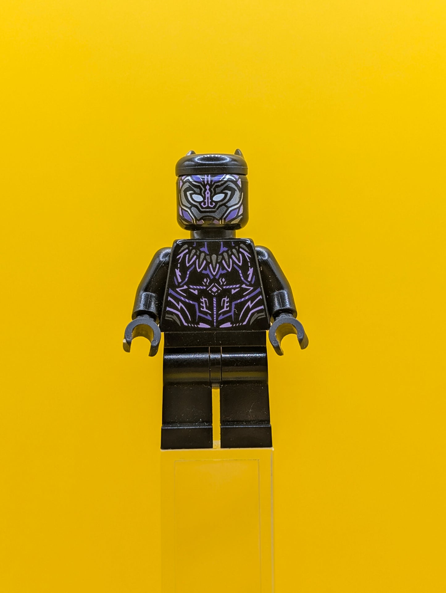 Black Panther sh0728 Dark Purple and Lavender Highlights Marvel Lego Minifigure