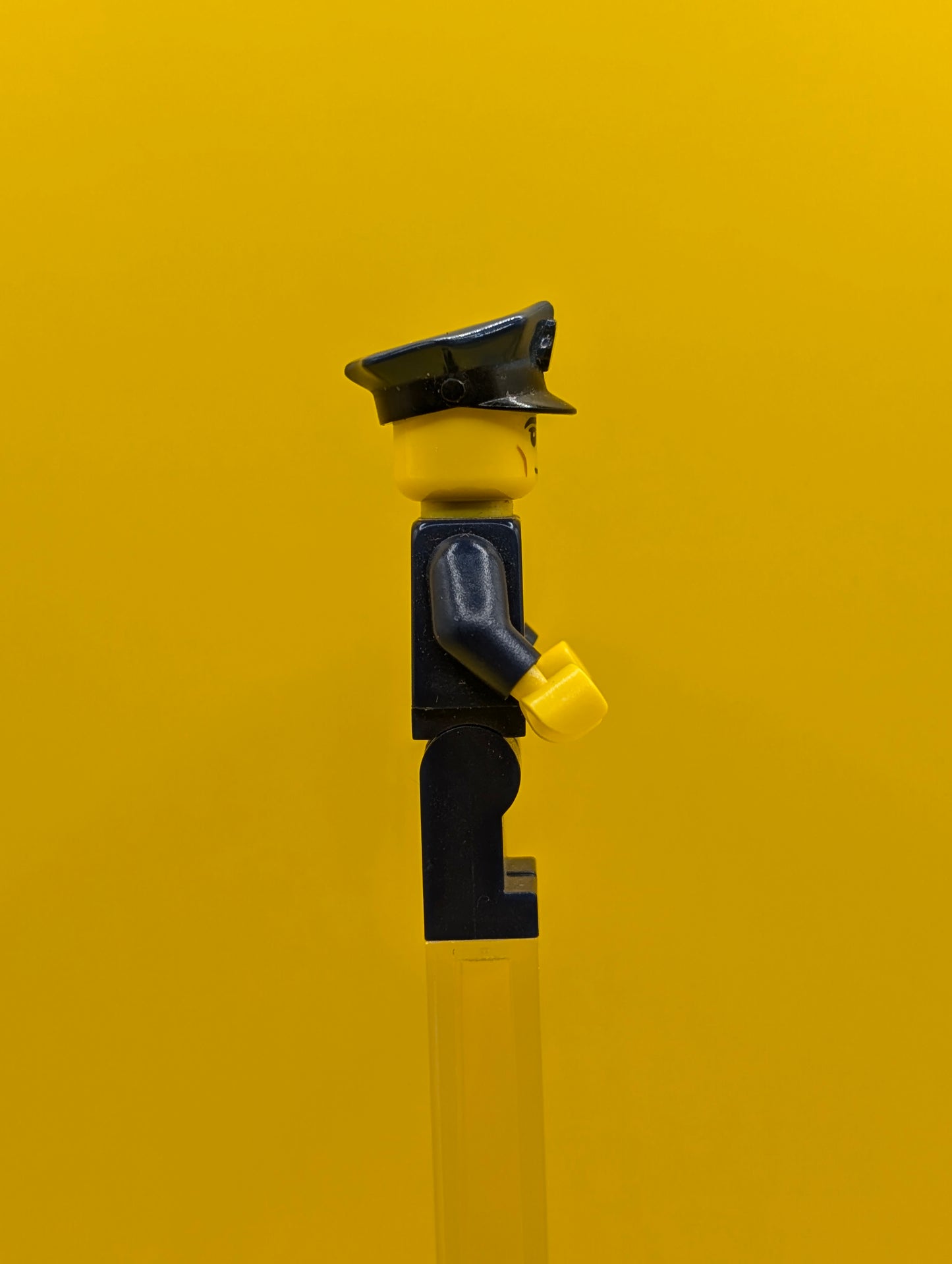 Policeman col134 Series 9 (Minifigure Only without Stand and Accessories) Lego Minifigure