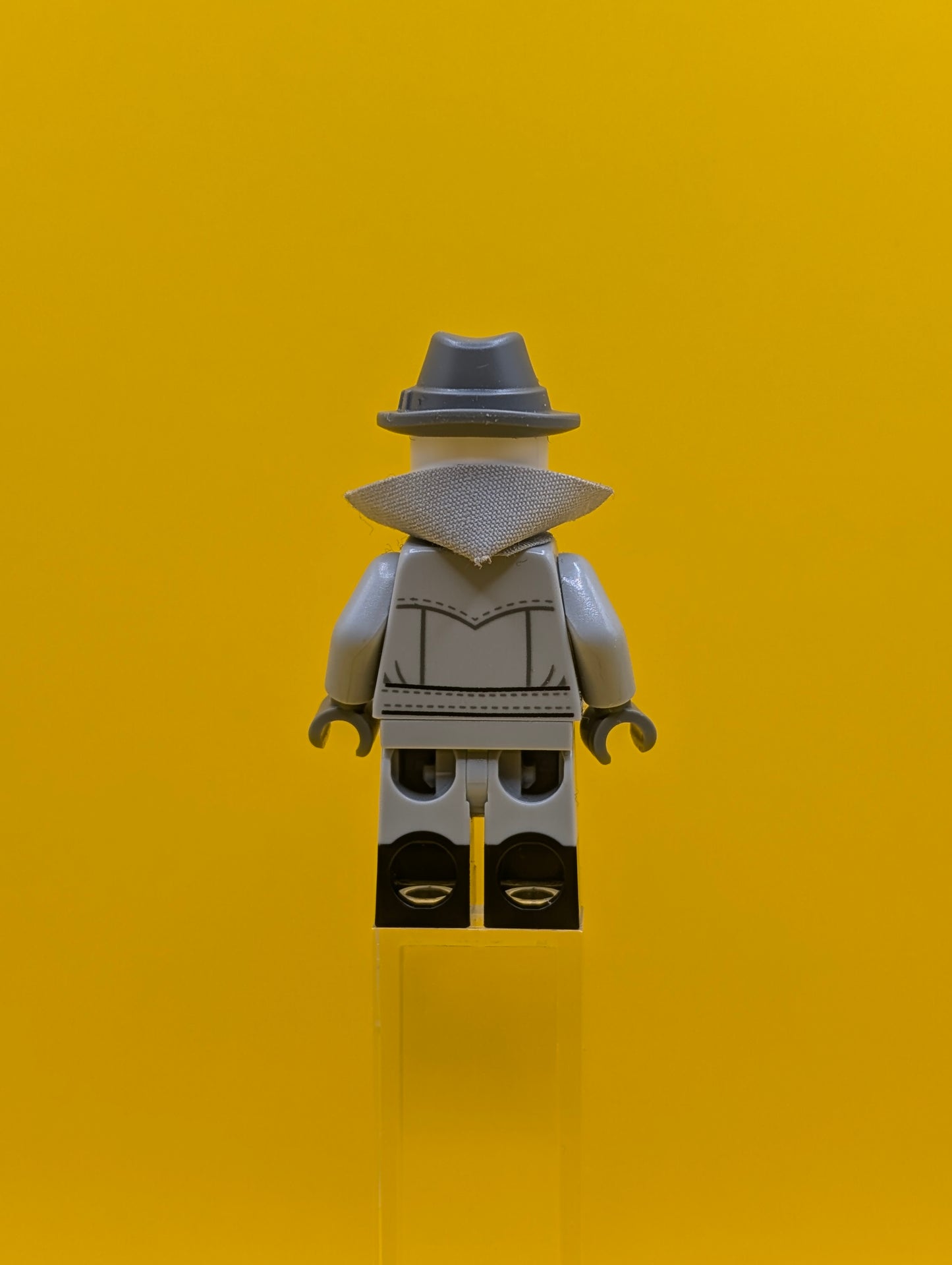 Film Noir Detective col424 Series 25 CMF Minifigure Lego (minifigure only without stand or accessories)