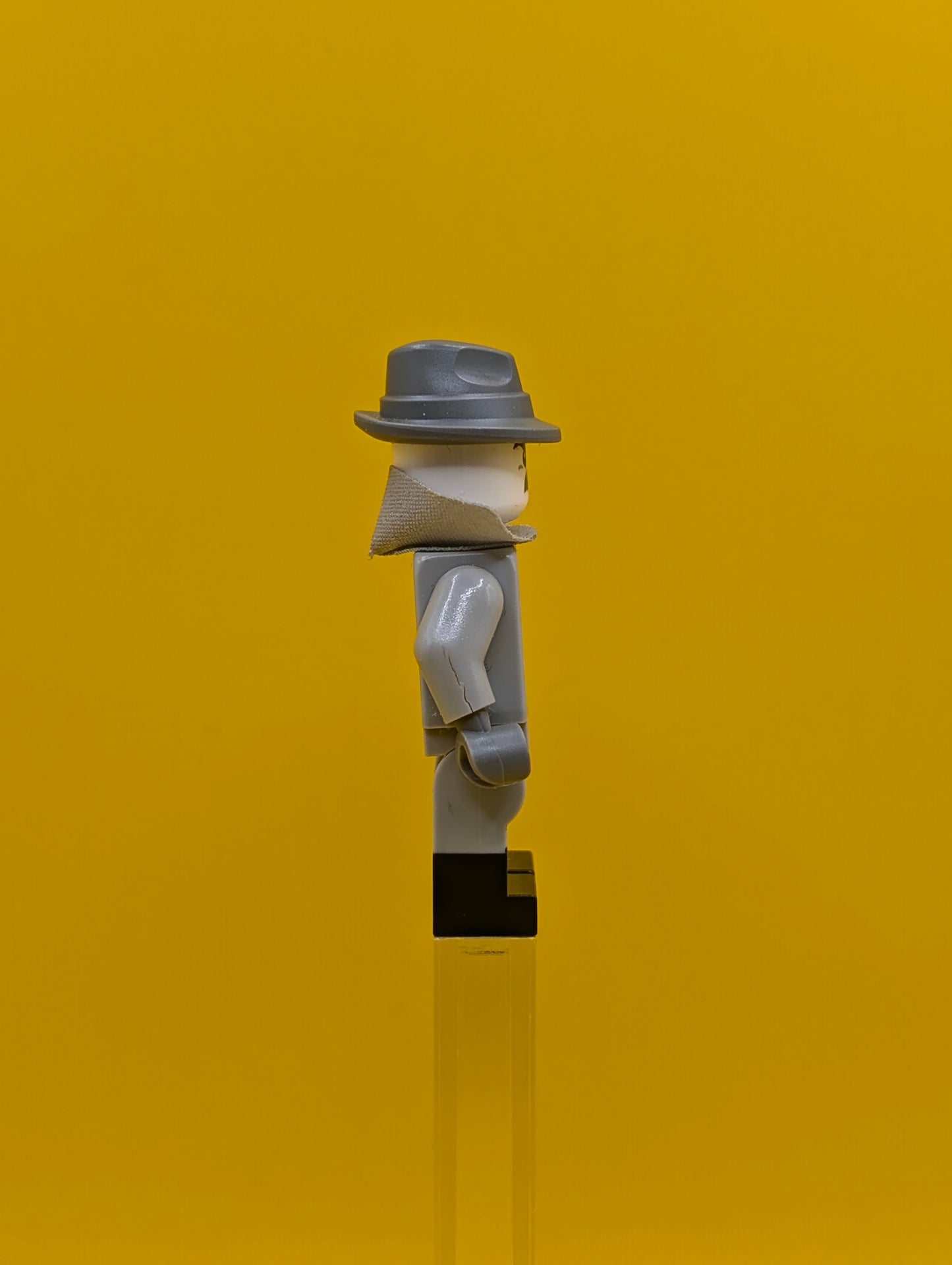 Film Noir Detective col424 Series 25 CMF Minifigure Lego (minifigure only without stand or accessories)