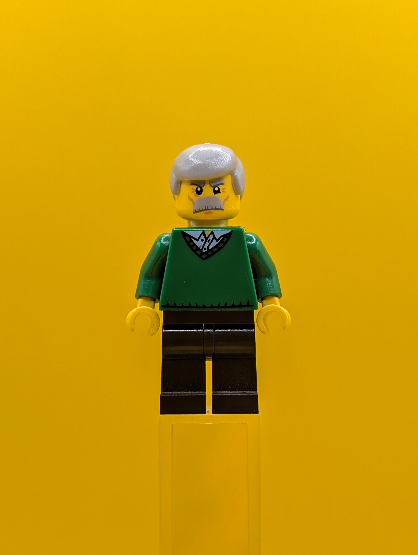 Green V-Neck Sweater cty0330 City Town Minifigure Lego
