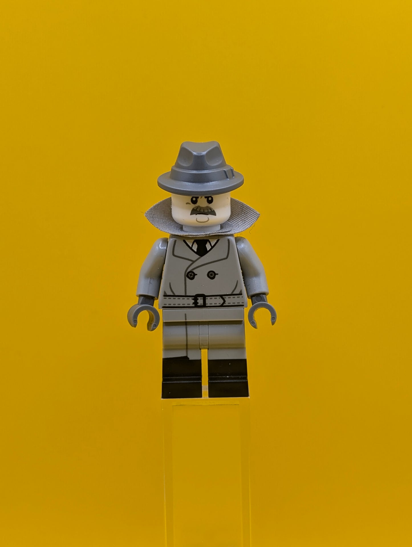 Film Noir Detective col424 Series 25 CMF Minifigure Lego (minifigure only without stand or accessories)