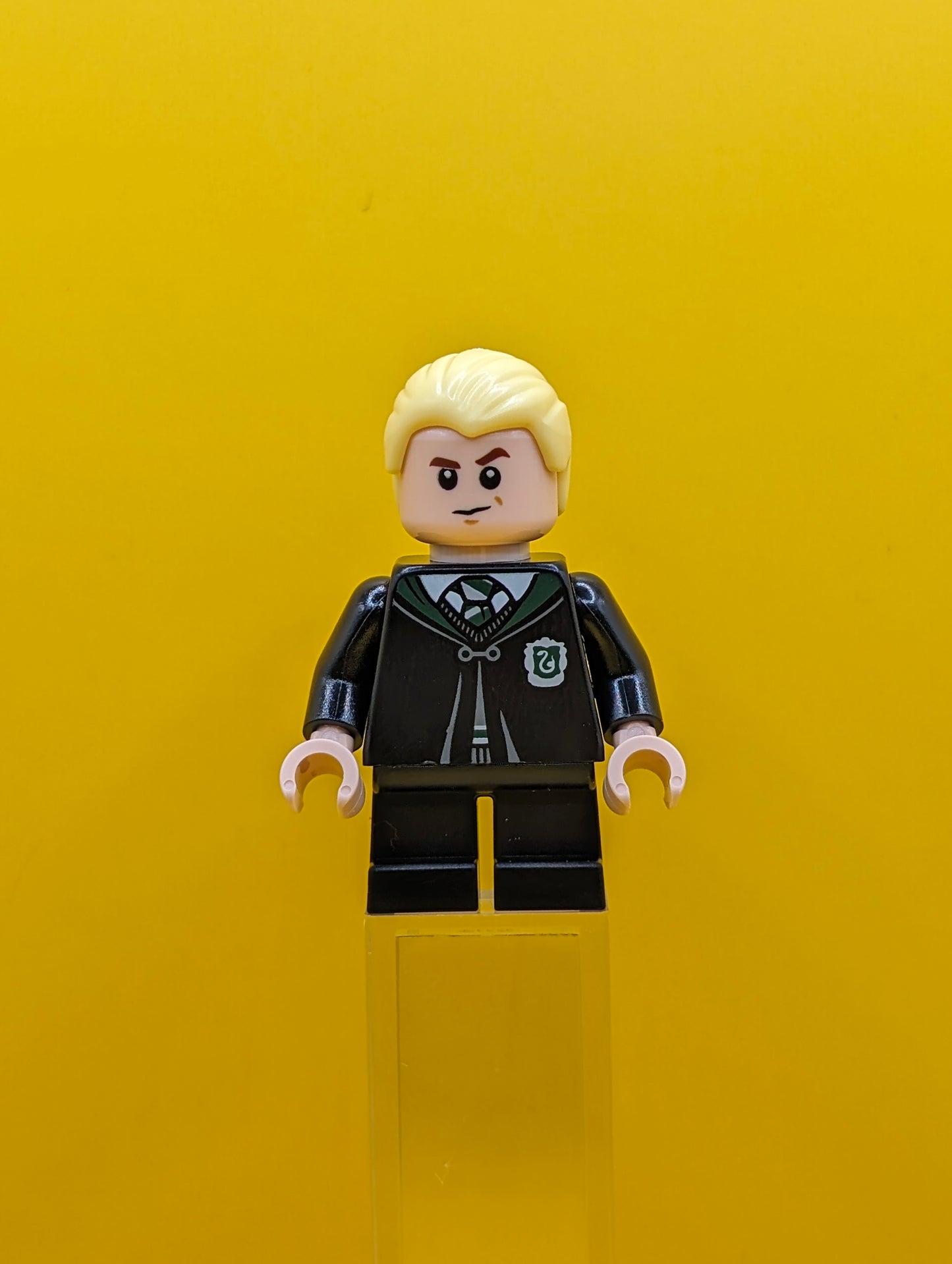 Draco Malfoy hp254 Black Torso Slytherin Robe, Black Short Legs Minifigure Lego