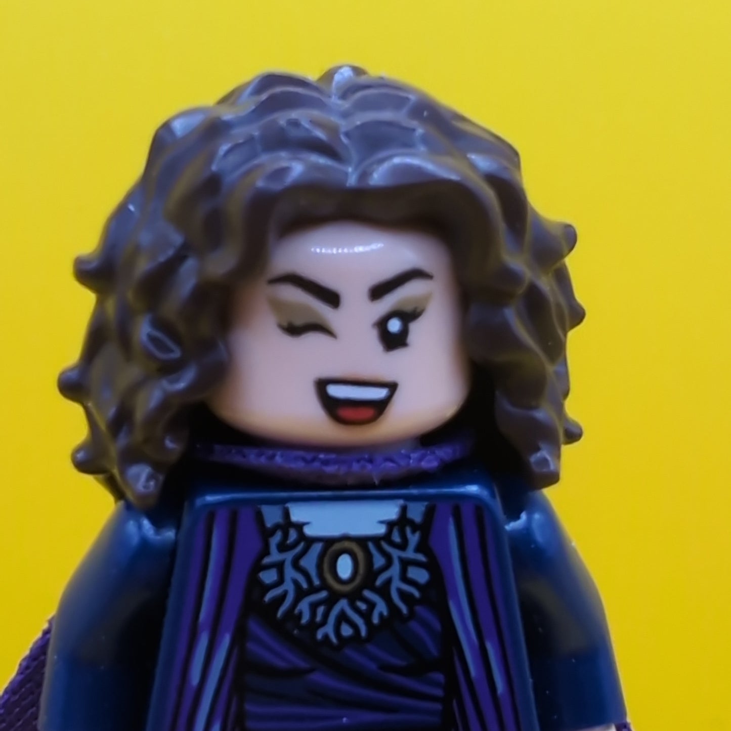 Agatha Harkness colmar13 Marvel Series 2 CMF Minifigure Lego