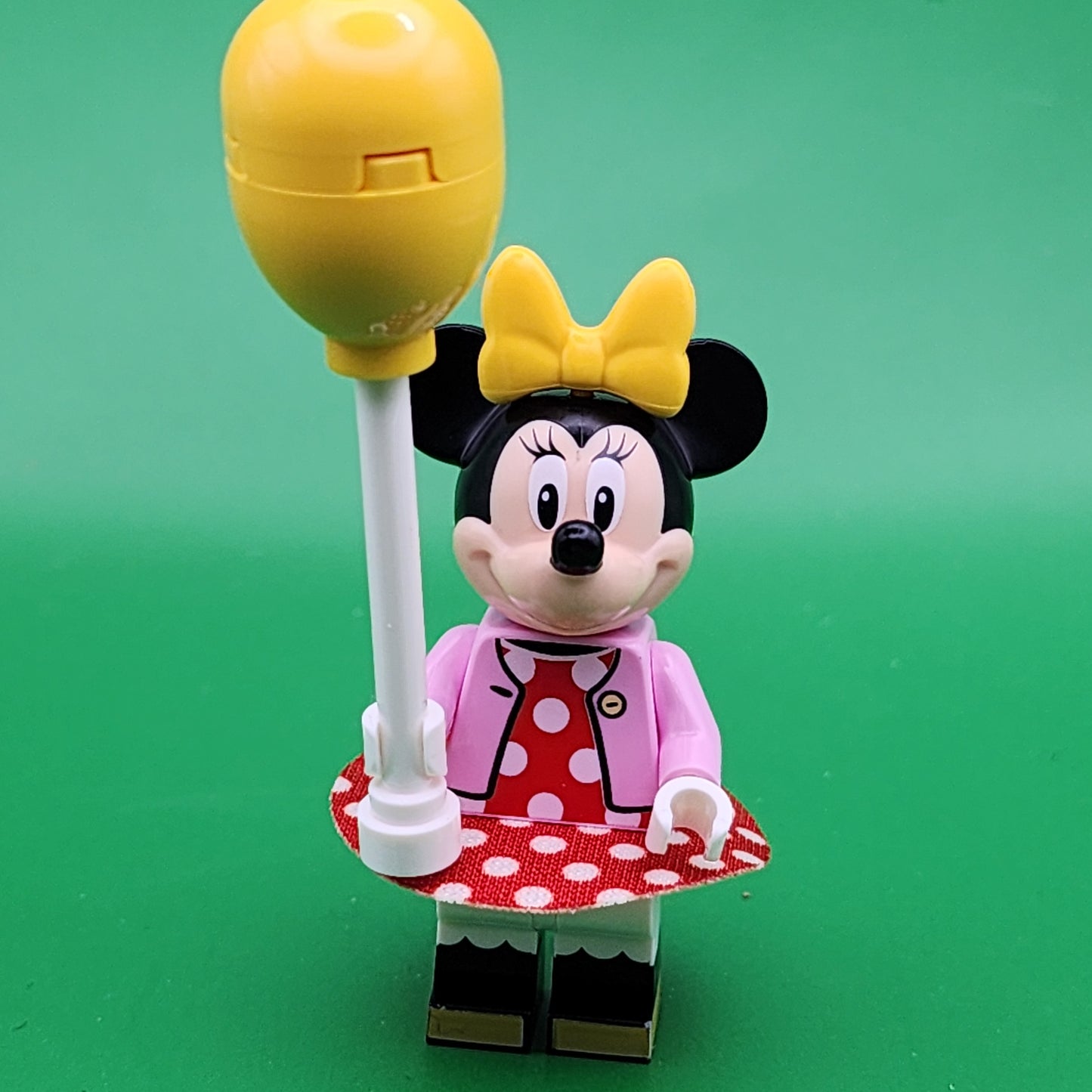 Lego Minnie Mouse Minifigure Bright Pink jacket Disney 43212