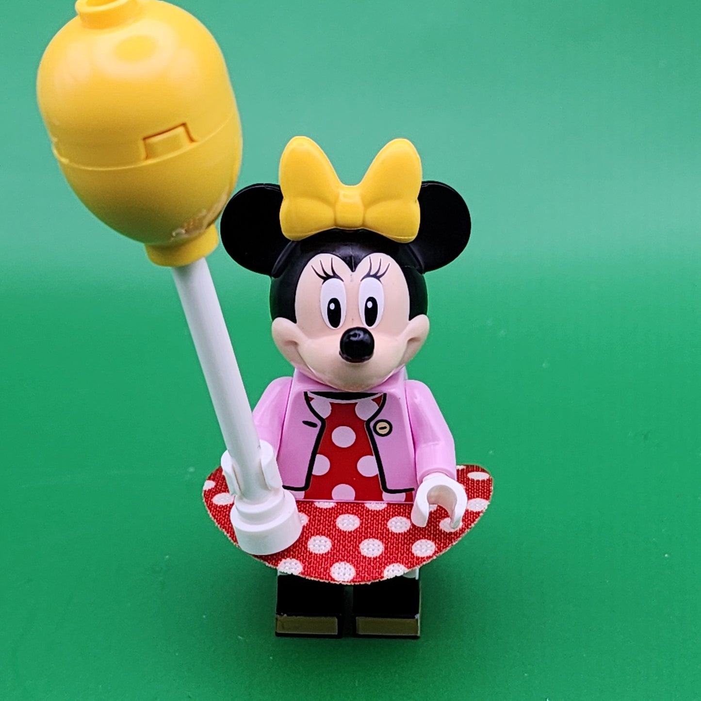Lego Minnie Mouse Minifigure Bright Pink jacket Disney 43212