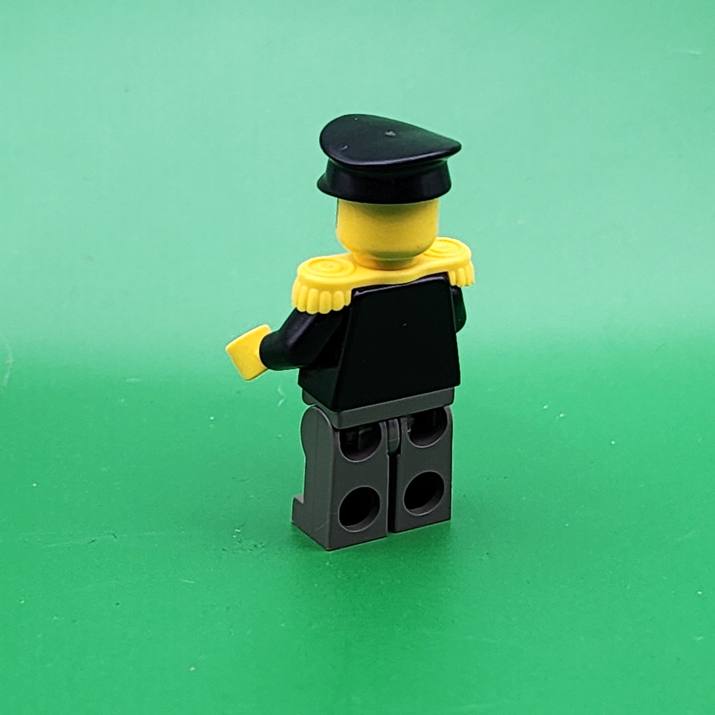 Lego Time Twisters Minifigure Black Leather Jacket Zippered tim001