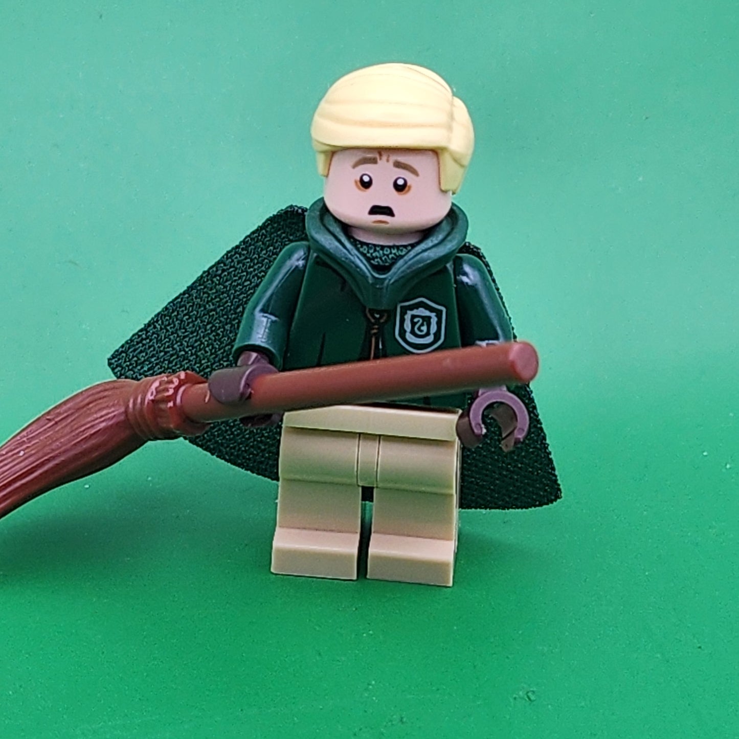 Lego Draco Malfoy Minifigure Slytherin Quidditch Hood Cape Green hp430 Harry Potter