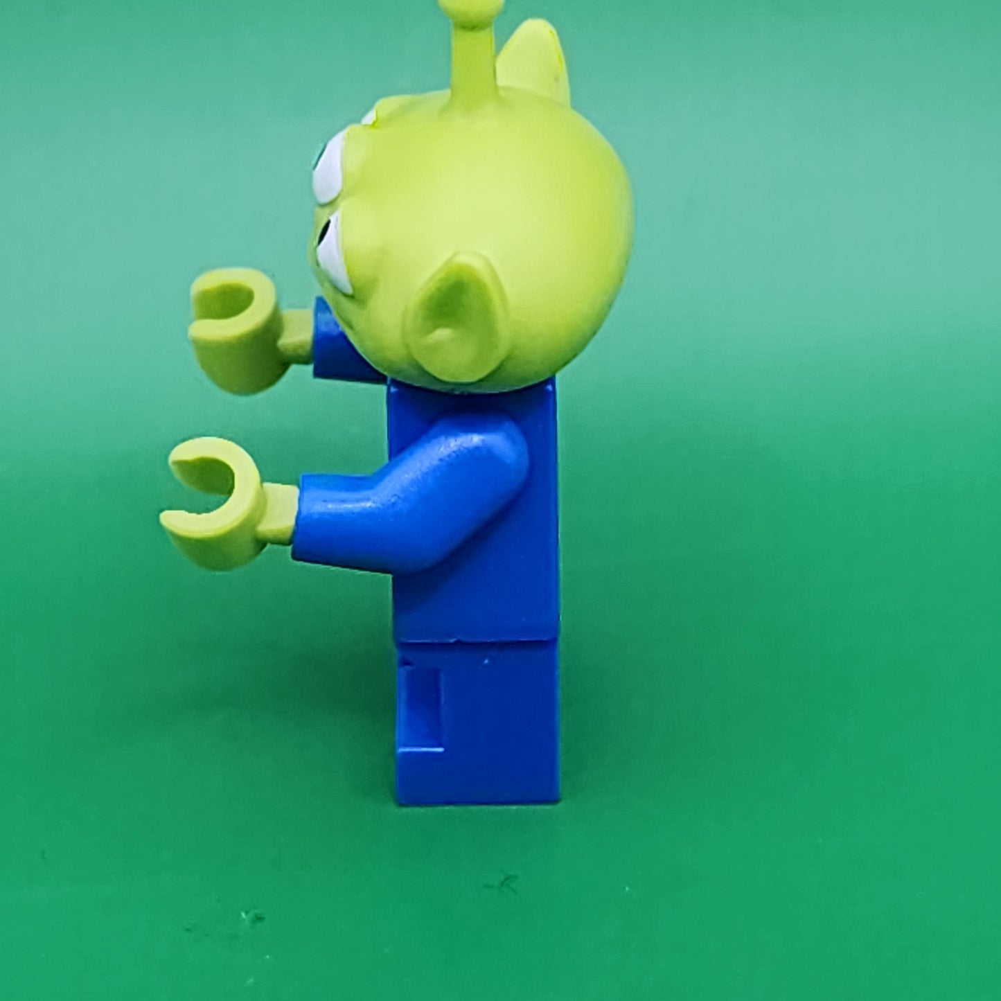 Lego Alien Minifigure toy006 Toy Story