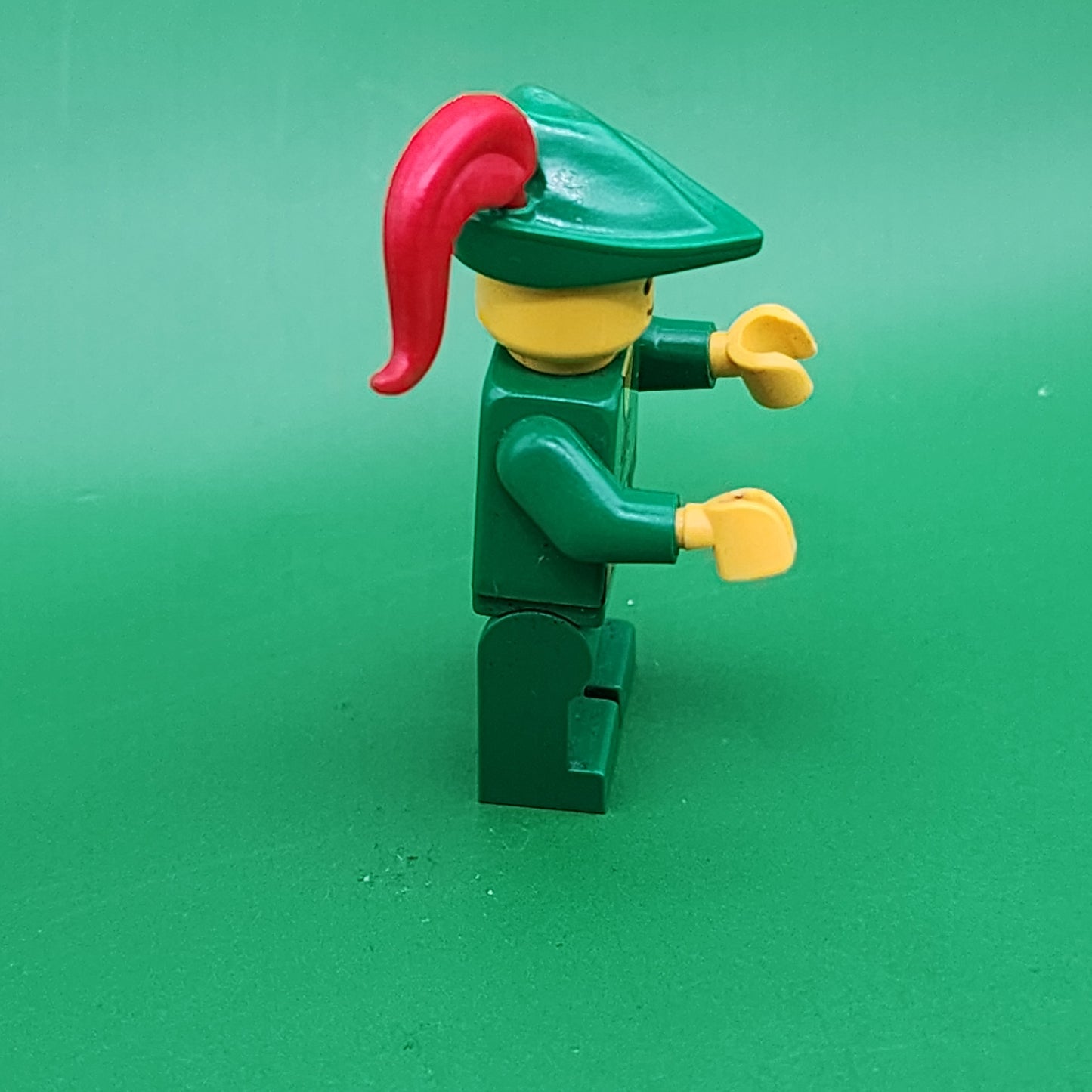Lego Forestman Minifigure Pouch, Green Hat, Red Plume cas126 Castle