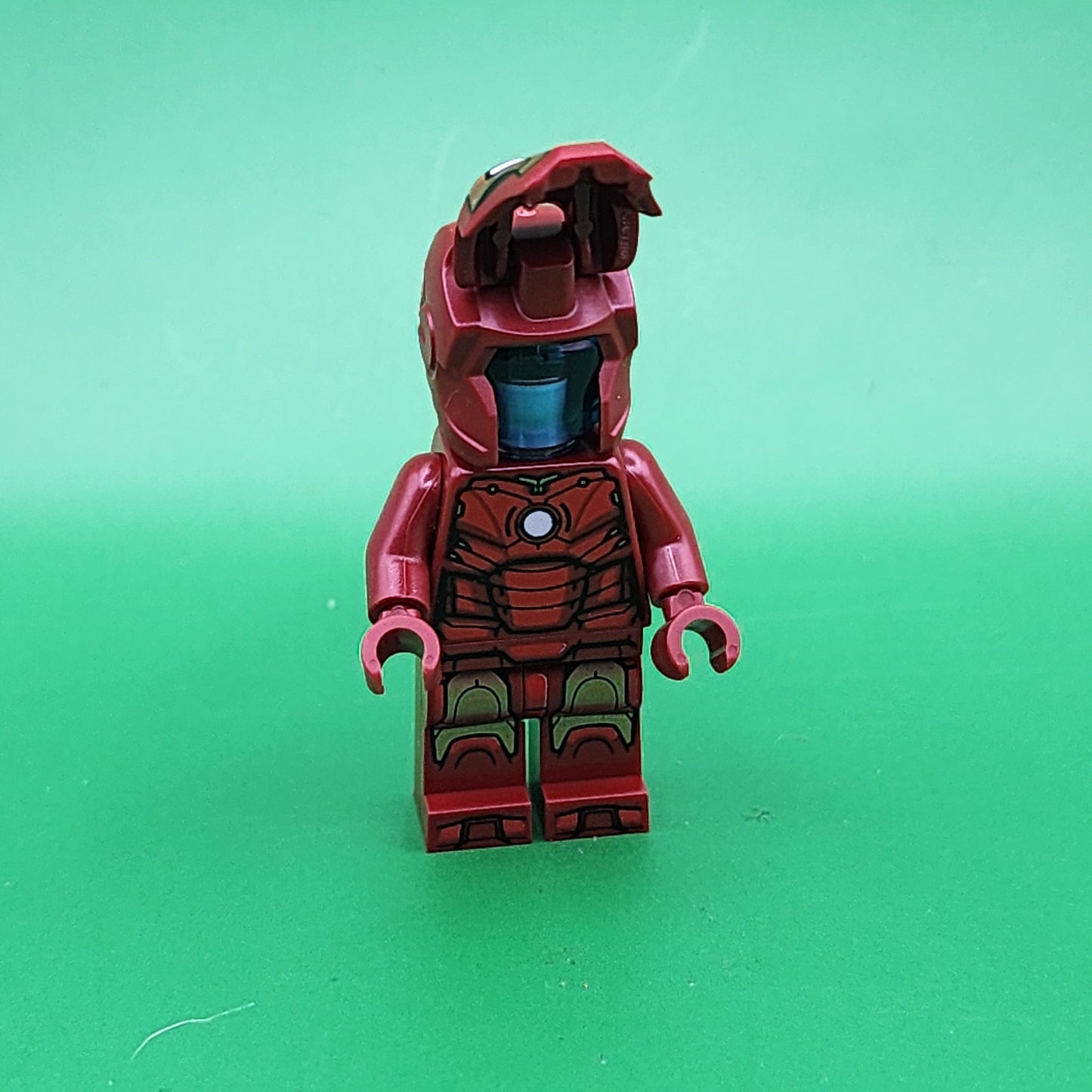 Lego Iron Man Minifigure Mark 3 Armor sh825 Super Heroes