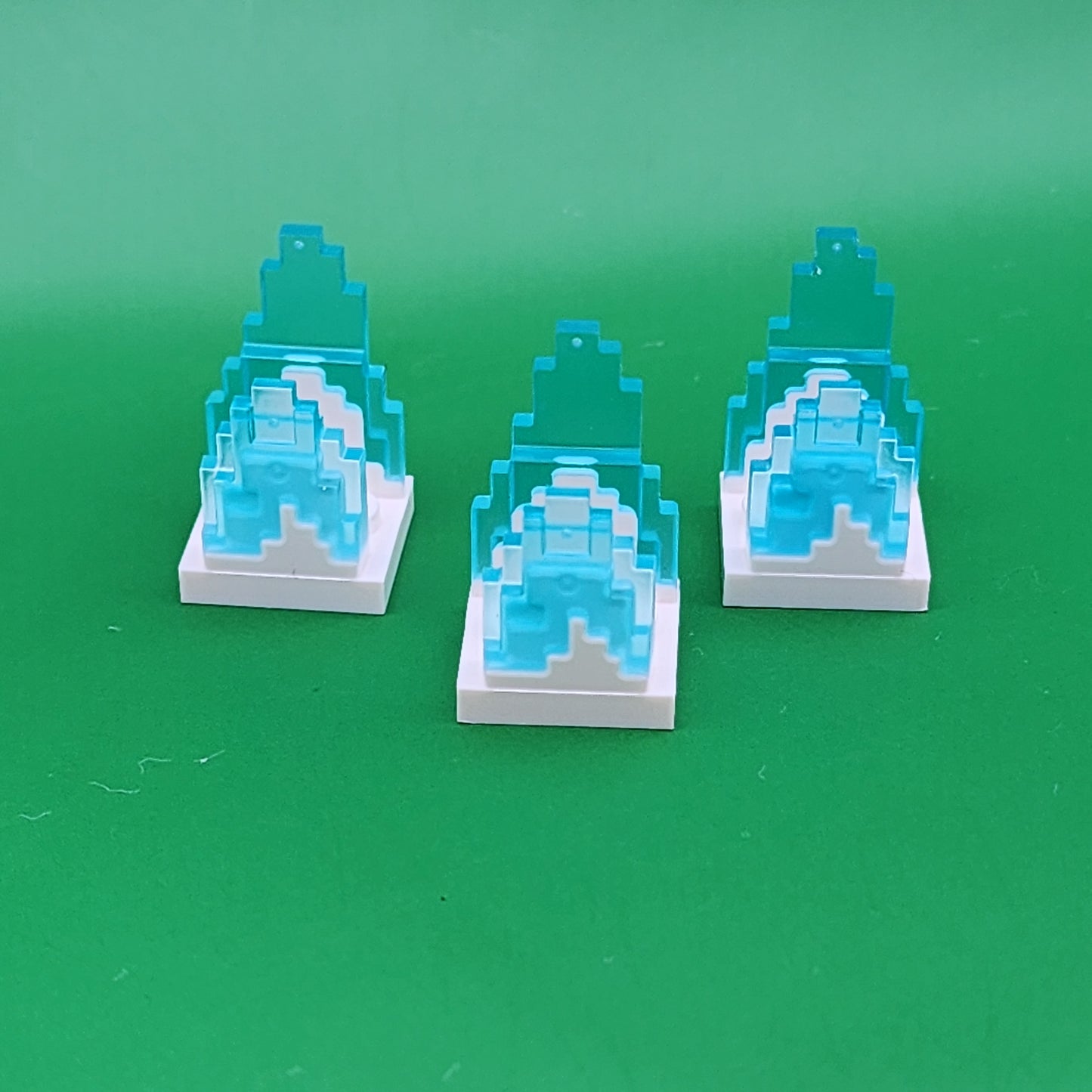 Lego 3x Wave Pixelated Flame 2x2 Plate Minecraft White Trans-Blue
