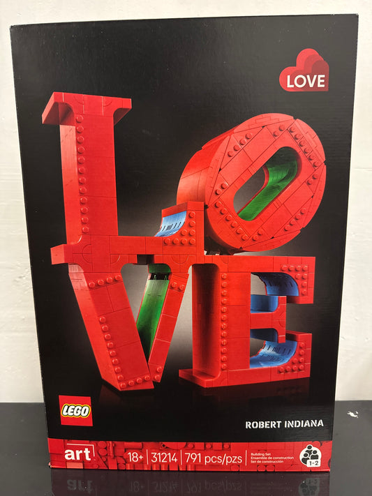 31214 Robert Indiana “Love” Art Lego Set