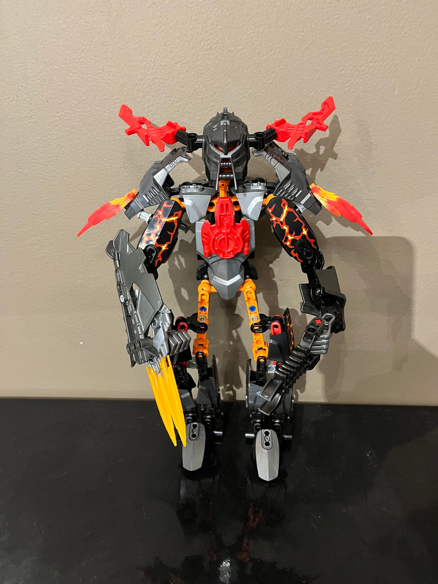 2235 Fire Lord Hero Factory Lego Set