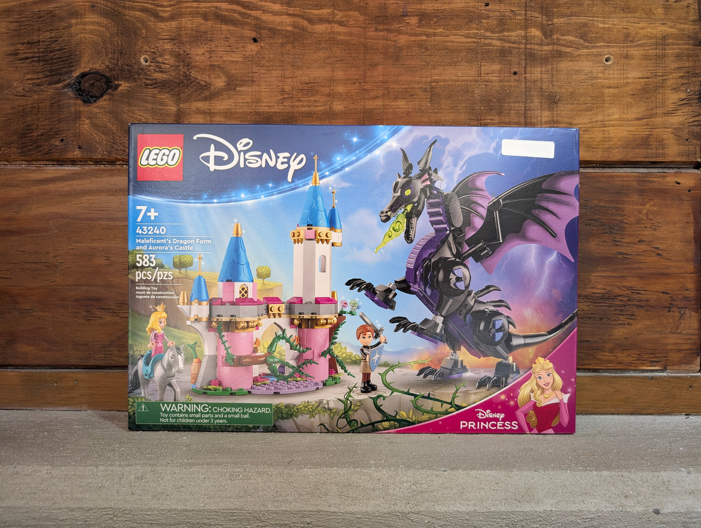 43240 Maleficent's Dragon Form and Aurora's Castle Disney Lego Set