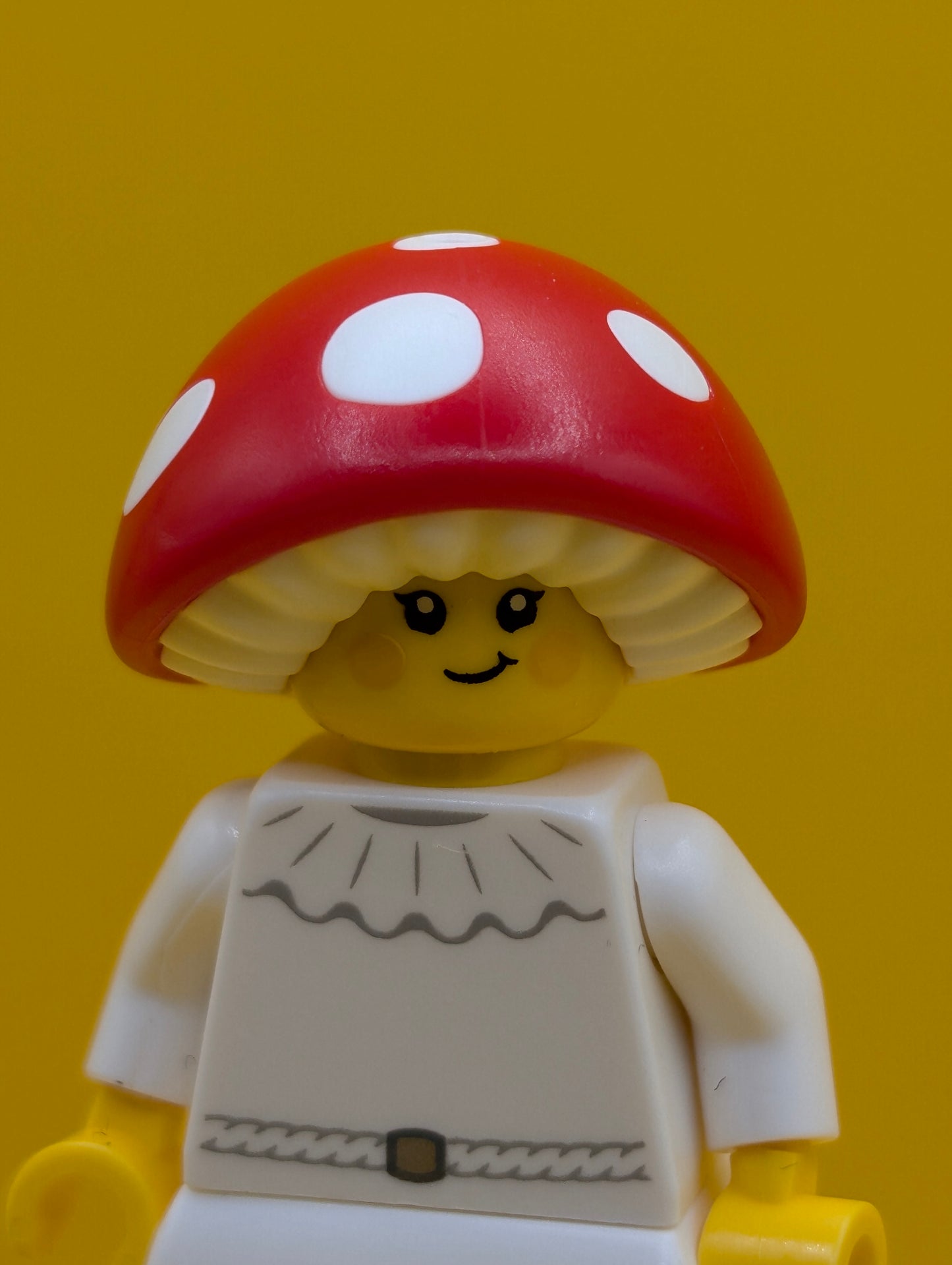 Mushroom Sprite Minifigure Lego Series 25 (minifigure only without stand or accessories) col429