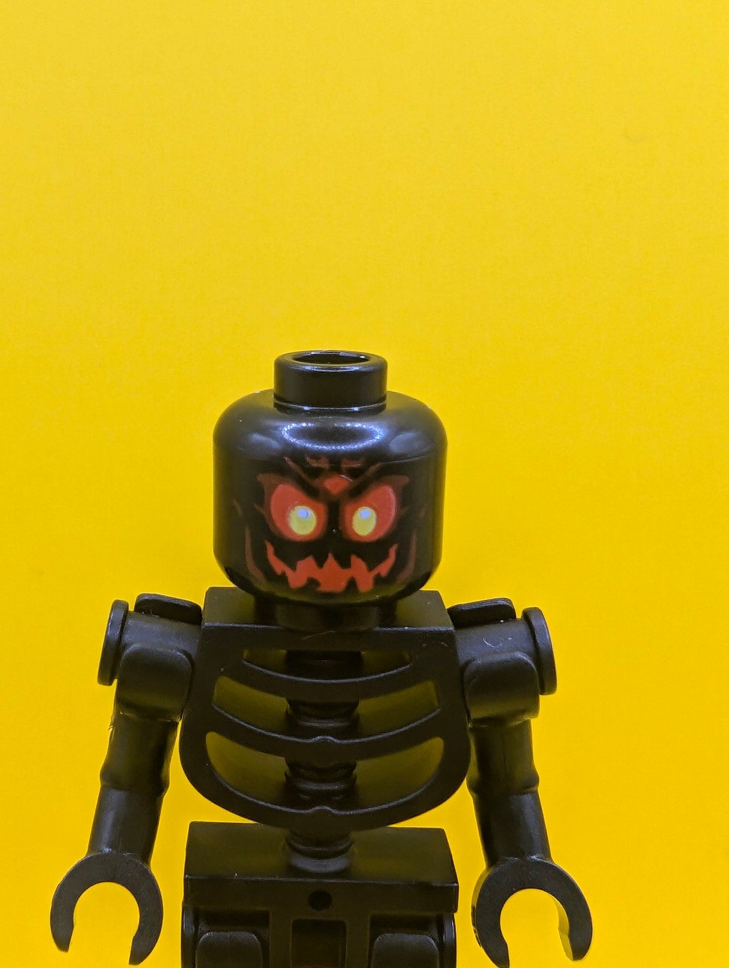 Fire Demon sh0980 Minifigure Lego