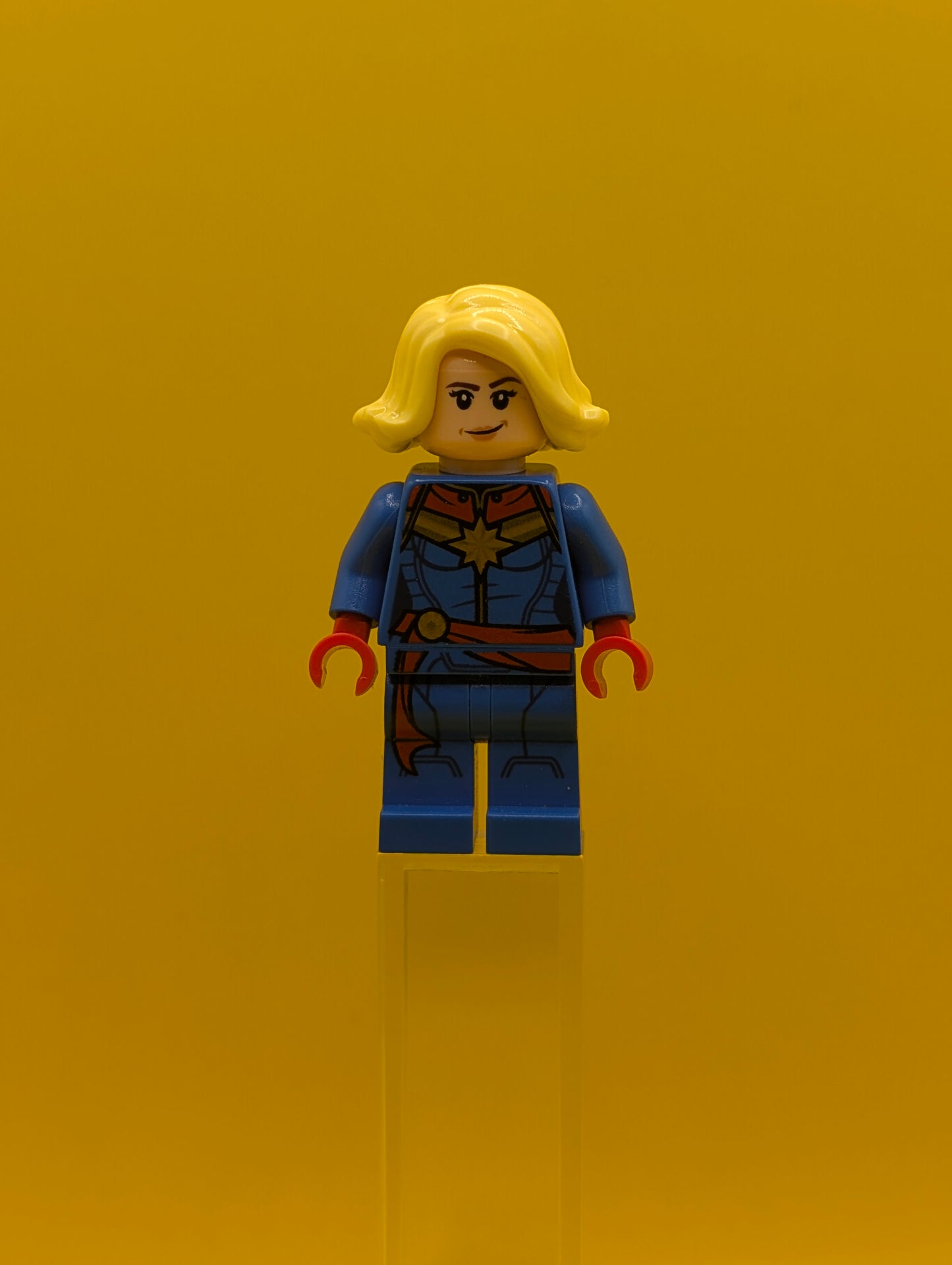 Captain Marvel Bright Light Yellow Hair sh0639 Minifigure Lego