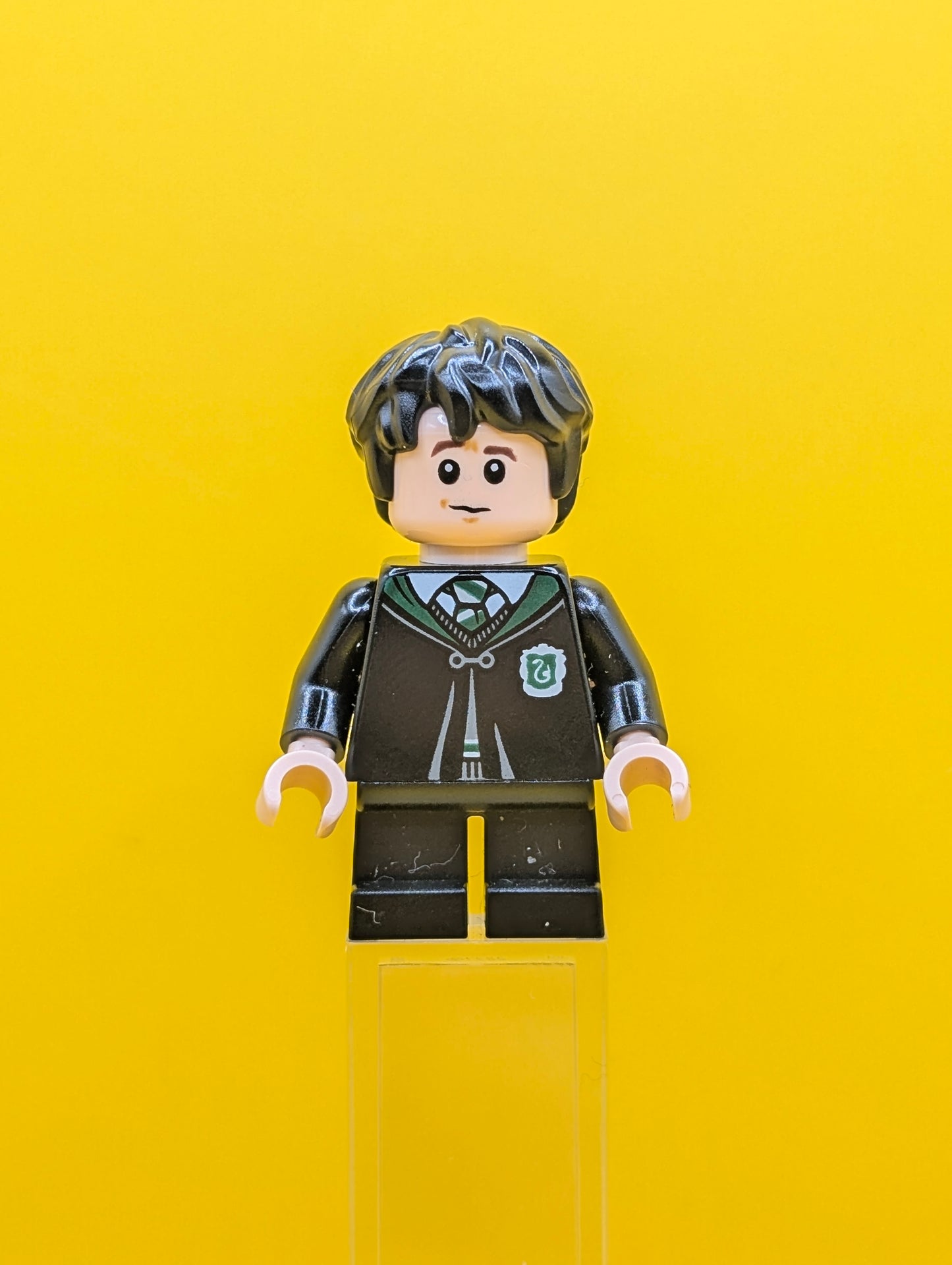 Harry Potter hp285 Black Slytherin Robe Minifigure Lego