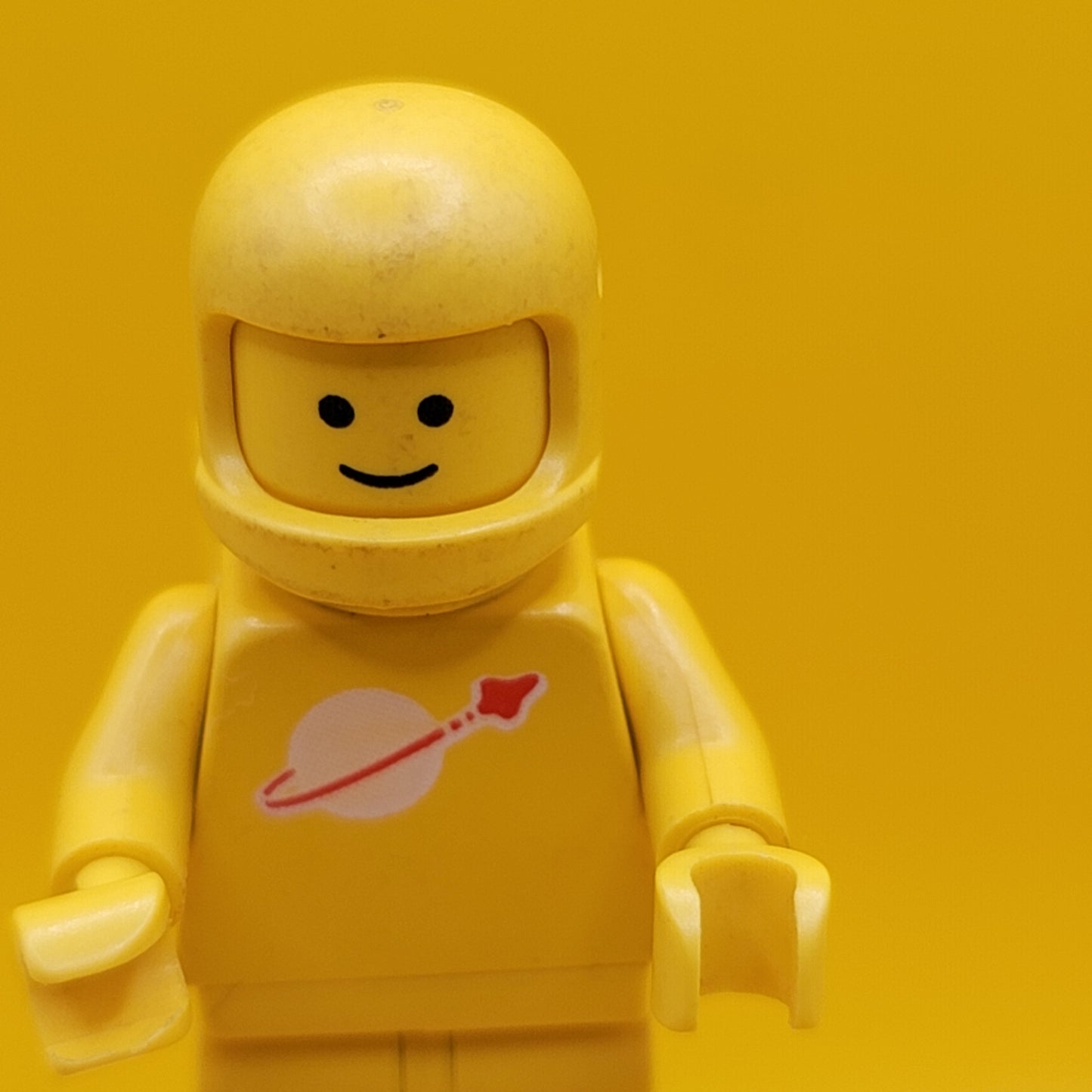 Classic Space sp007 Yellow With Air Tanks Minifigure Lego