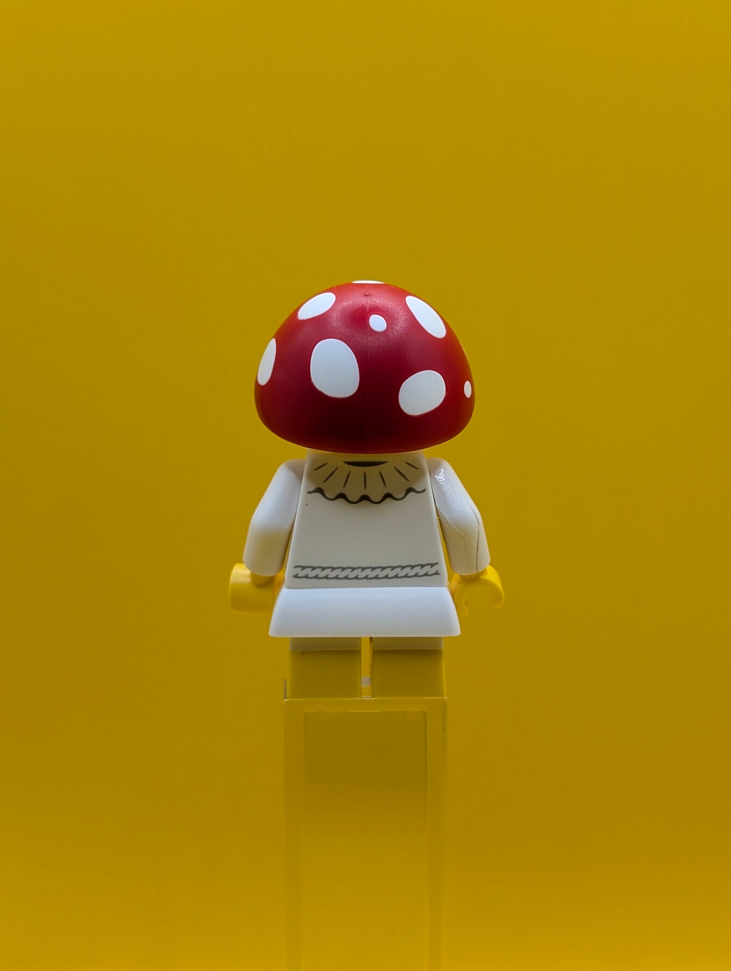 Mushroom Sprite Minifigure Lego Series 25 (minifigure only without stand or accessories) col429