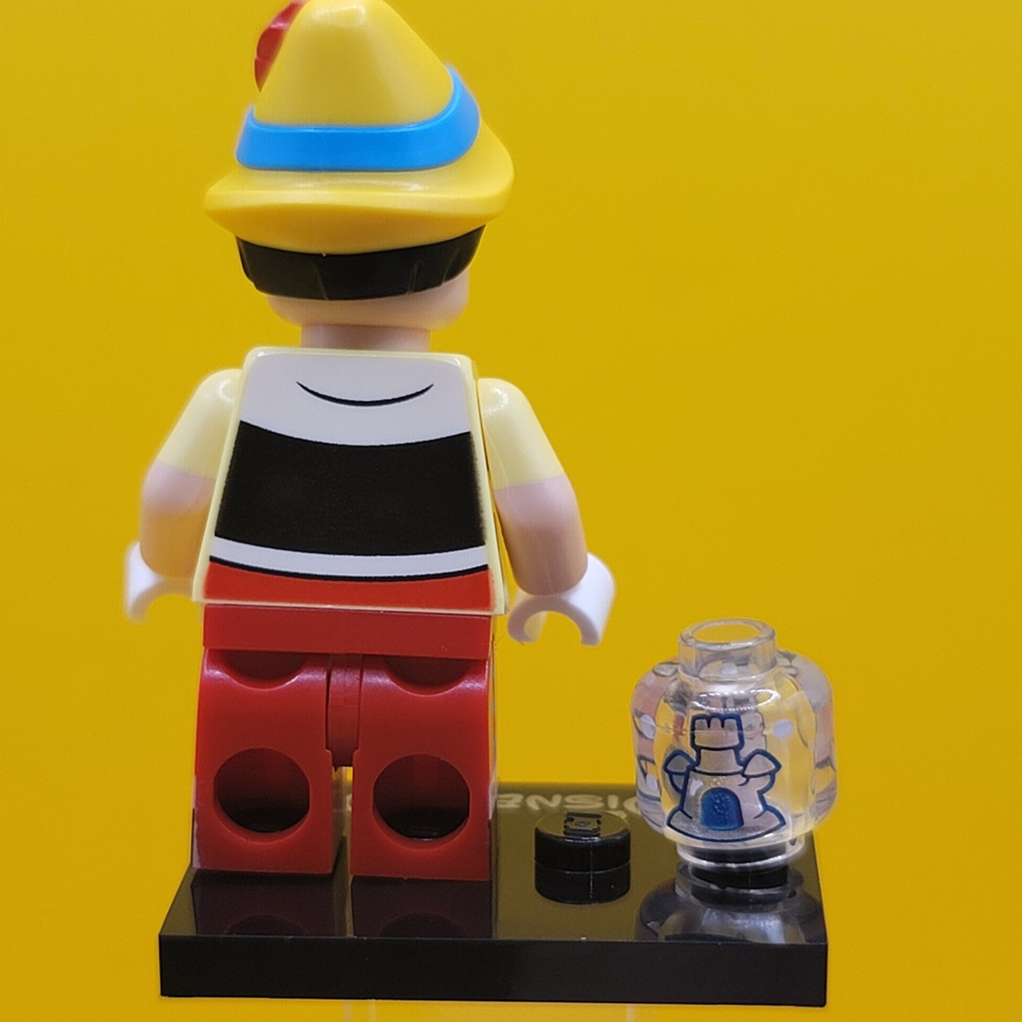 Pinocchio coldis100-2 CMF Disney 100 Minifigure Lego (Complete Set, with stand and accessories)