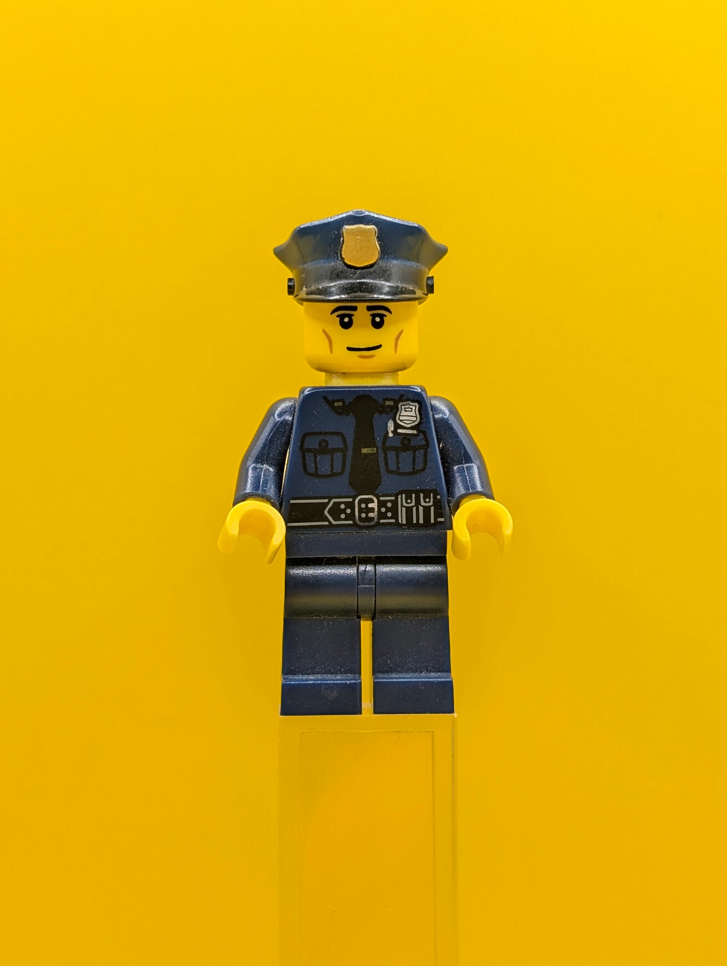 Policeman col134 Series 9 (Minifigure Only without Stand and Accessories) Lego Minifigure