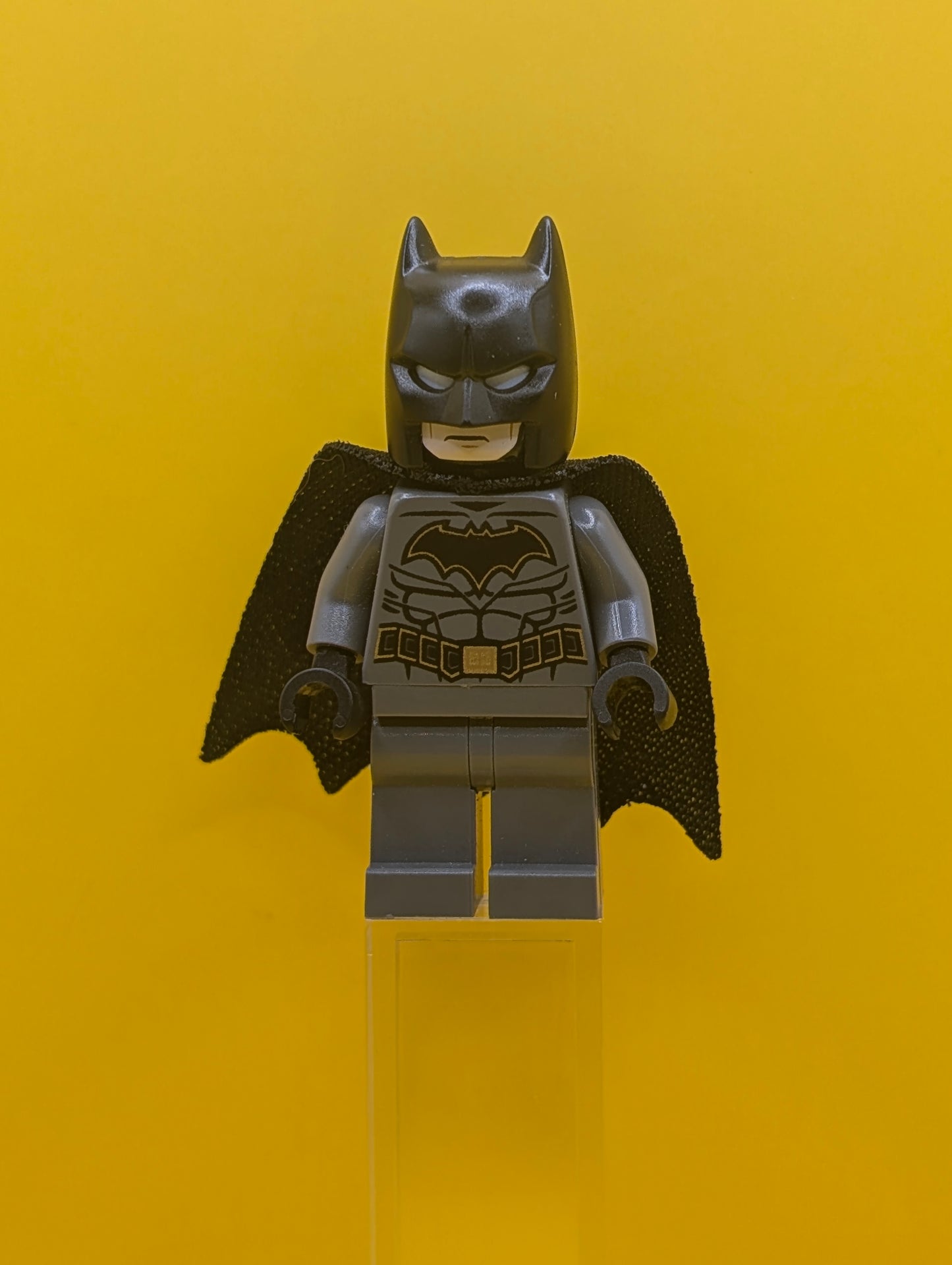 Batman sh0589a DC Gold Outline Belt and Crest Minifigure Lego